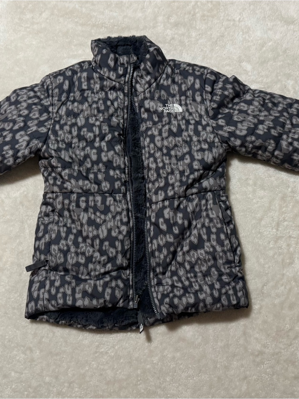 The North Face Kids Black & Gray Leopard-Print Puffer Jacket